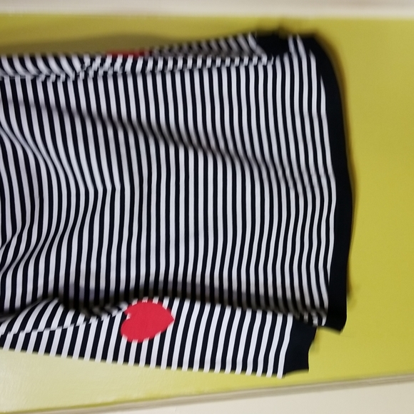 New (girl ) sz 16 stripe top - Picture 2 of 4